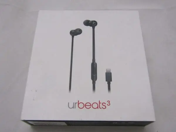 Urbeats3 earphones with lightning connector sale